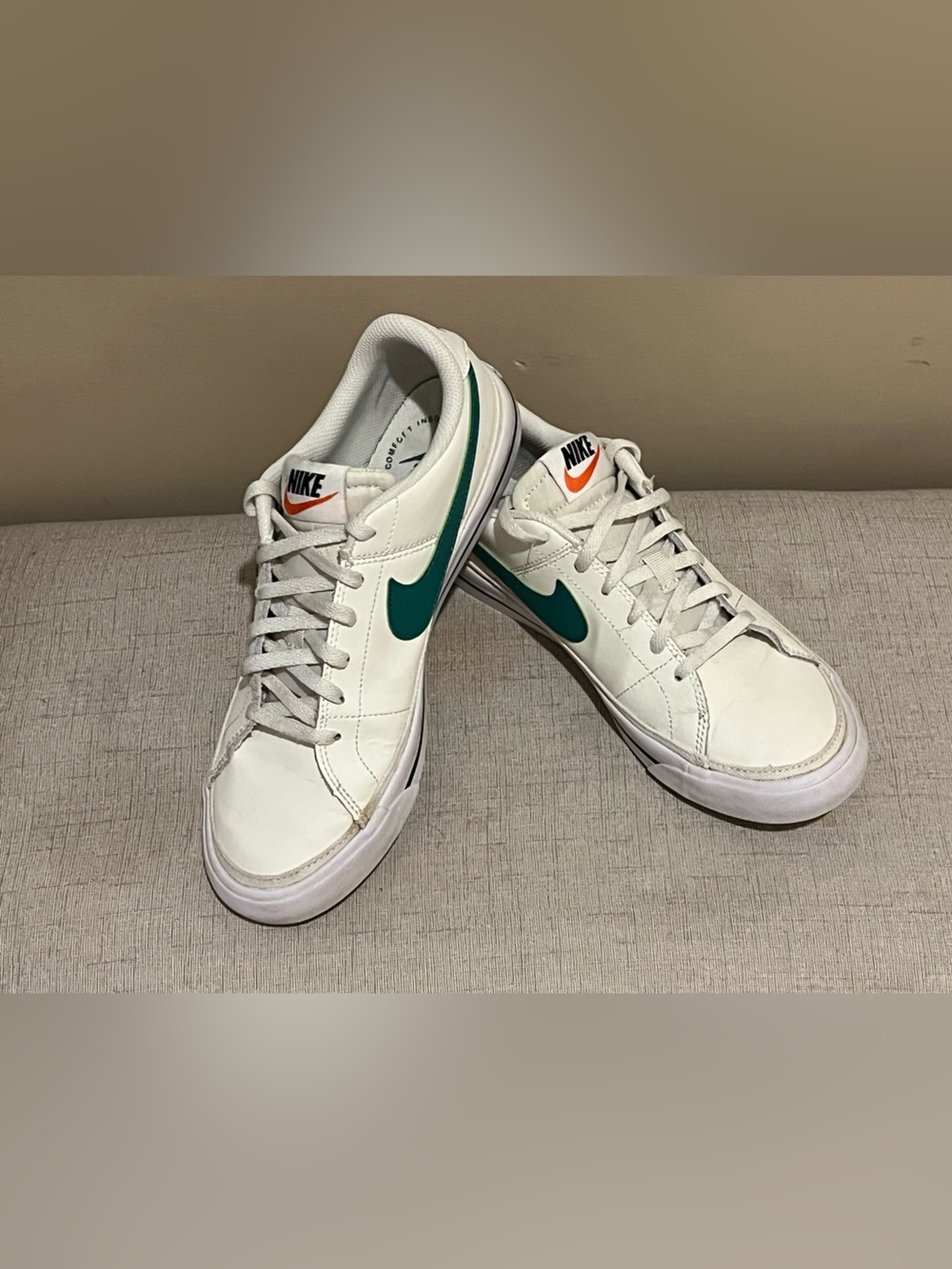 Kids Nike White Leather Sneakers with Dark Green Swoosh, size 6Y